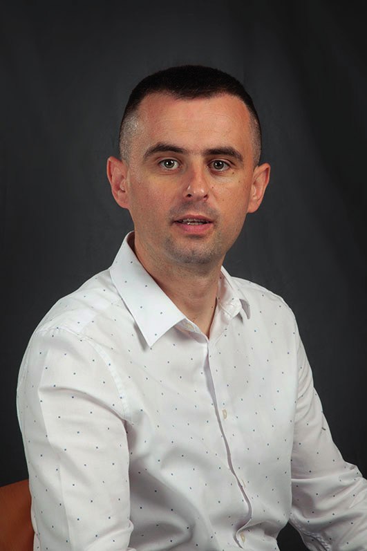 Данијел Телебак